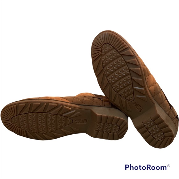 NEW!! Women’s Teva “De La Vina Dos” quilted suede chelsea bootie,  8 - Picture 5 of 8